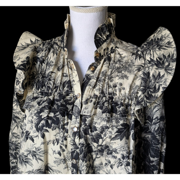 Tuckernuck Noir Cypress Toile Ruffle Winnie Blouse Top Size Small Black Cream - Picture 4 of 7